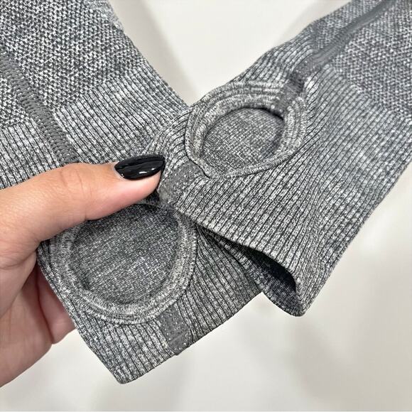 Gymshark Long Sleeve Workout Top - Picture 4 of 7